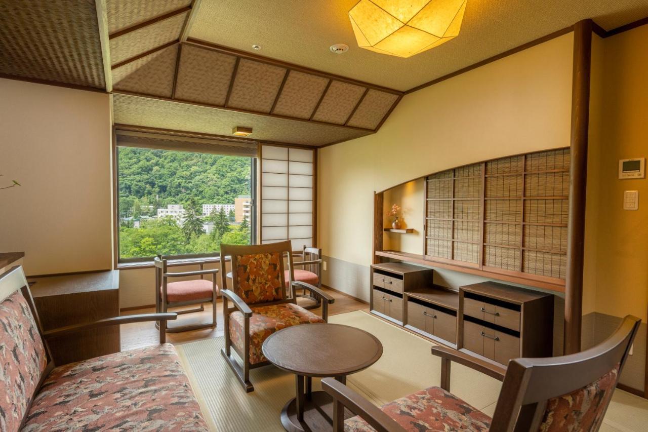 Jozankei Onsen Yurakusoan Hotell Sapporo Exteriör bild