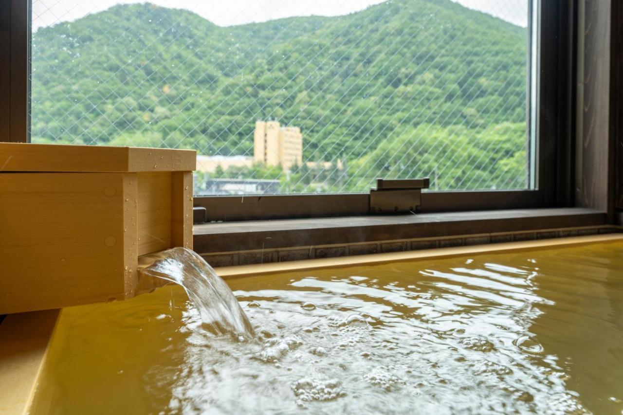 Jozankei Onsen Yurakusoan Hotell Sapporo Exteriör bild