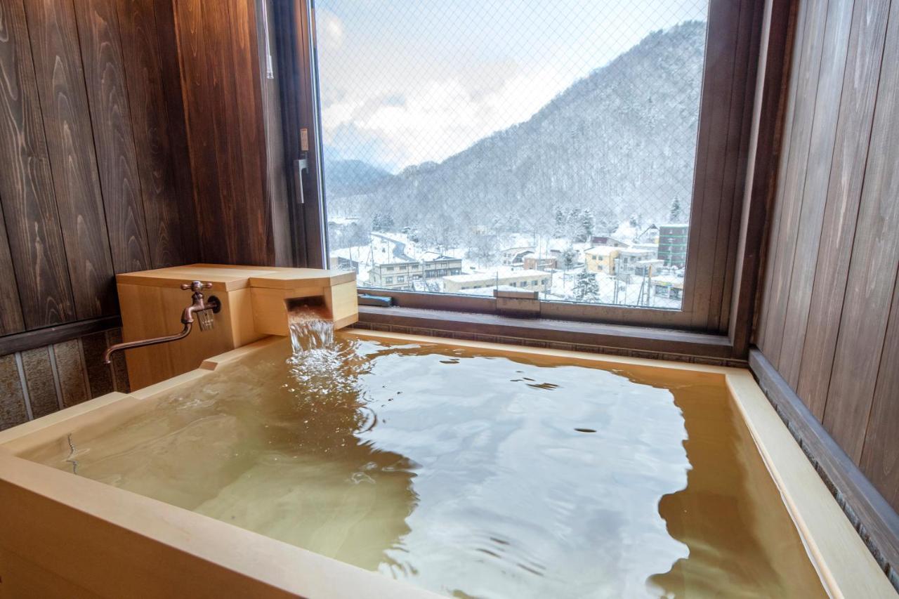 Jozankei Onsen Yurakusoan Hotell Sapporo Exteriör bild