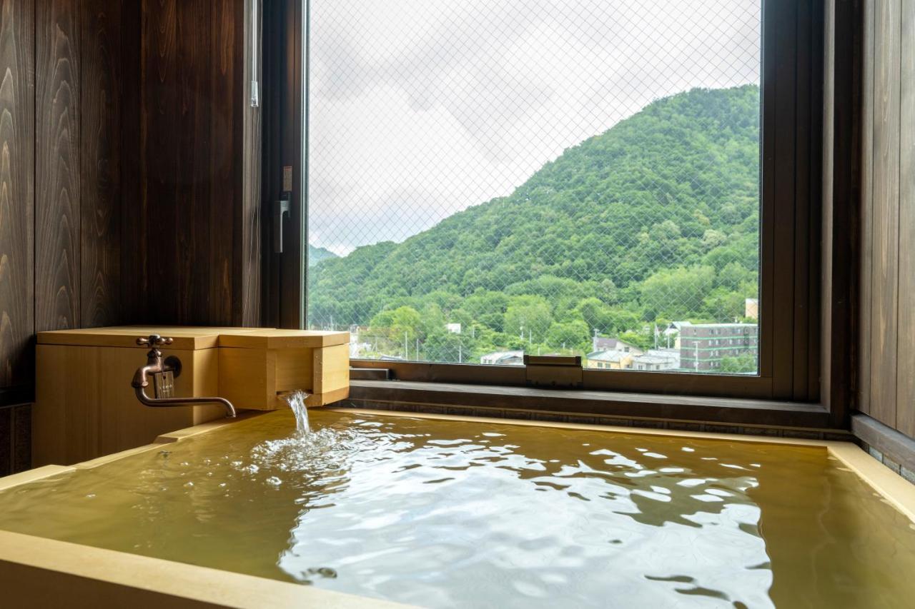 Jozankei Onsen Yurakusoan Hotell Sapporo Exteriör bild